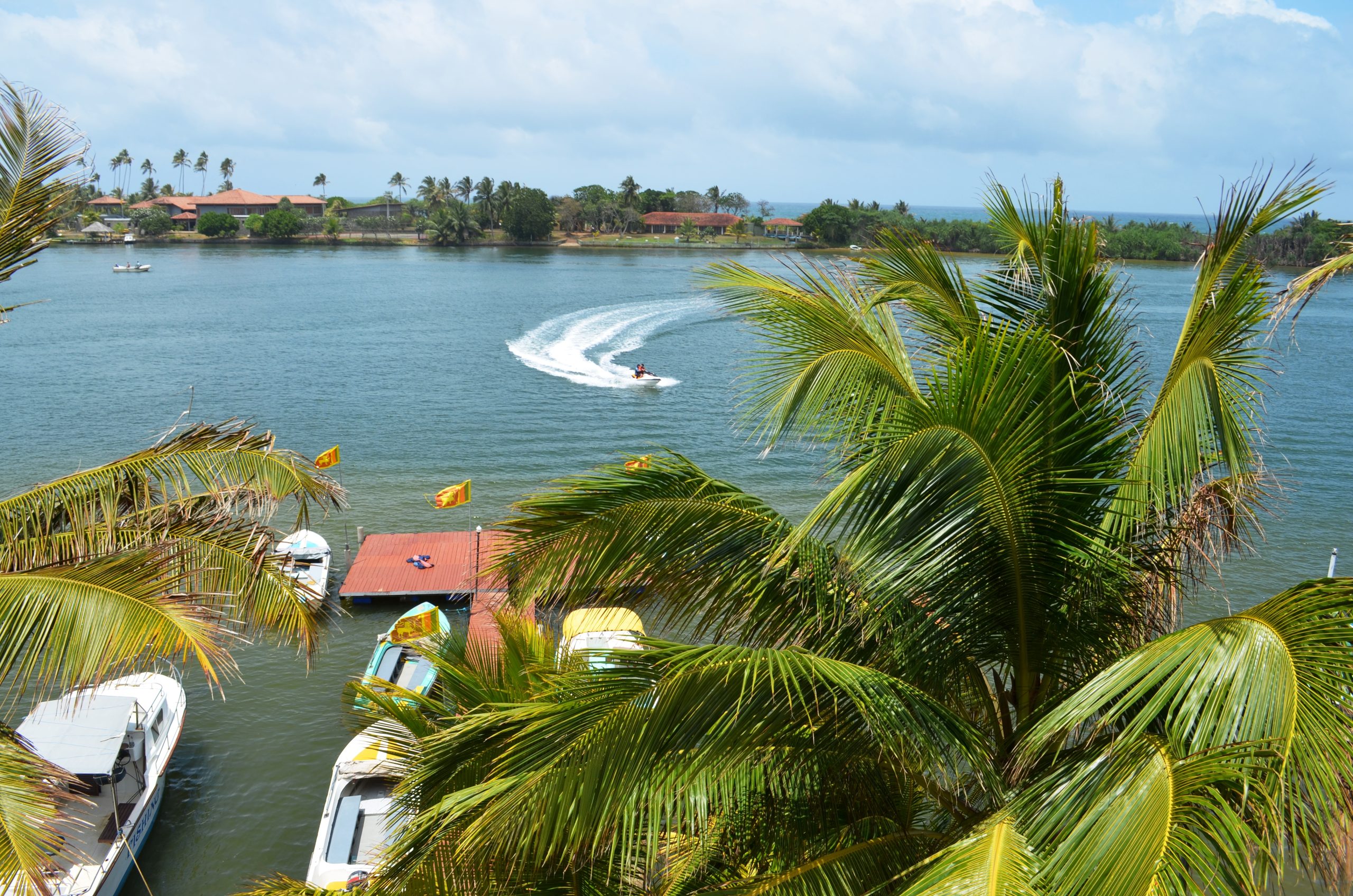 speed boat ride Malu Banna style in Bentota Sri Lanka